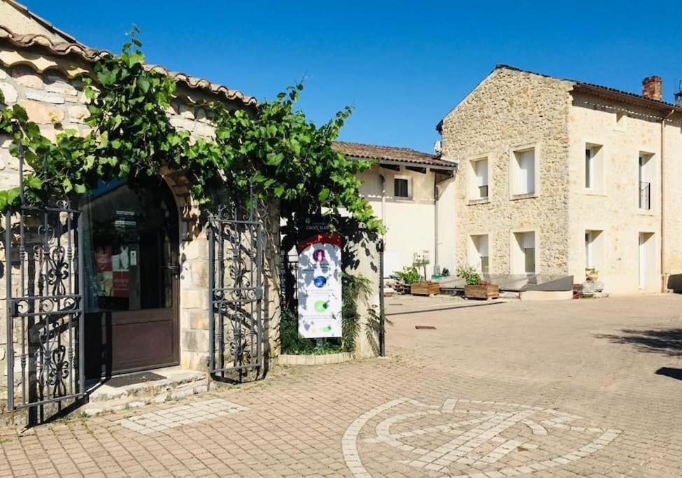 Appartement Neuf Avec Spa Saint-Martin-dʼArdèche Eksteriør bilde